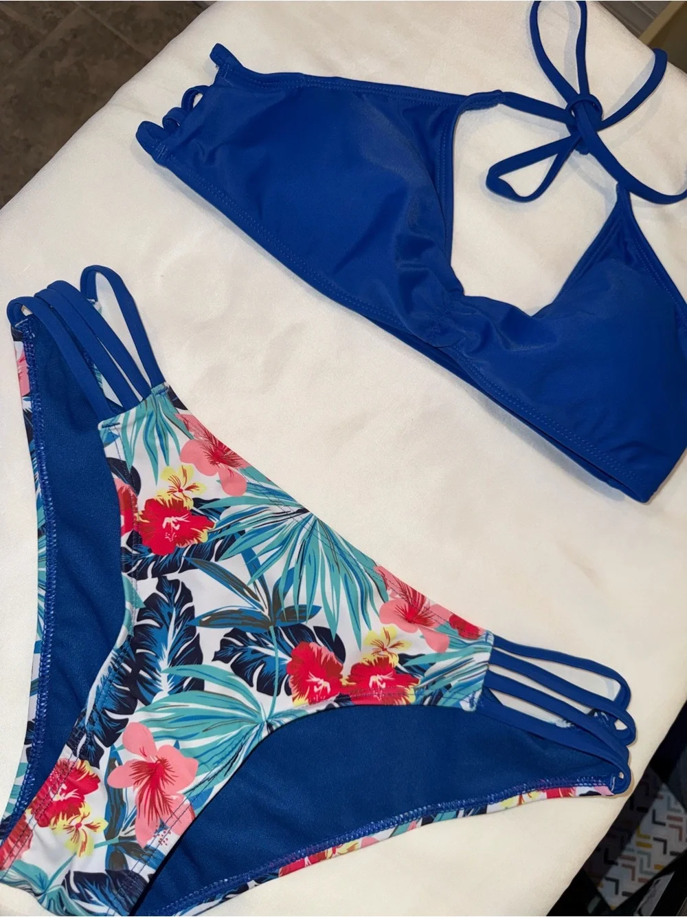 SHEKINI Bikini set U Collar Bikini Top Triangle Bikini Bottom Beachwear nwt